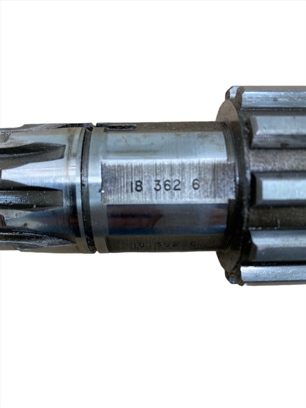 807767 / 18-36-26 Spicer 18 Rear Output Shaft