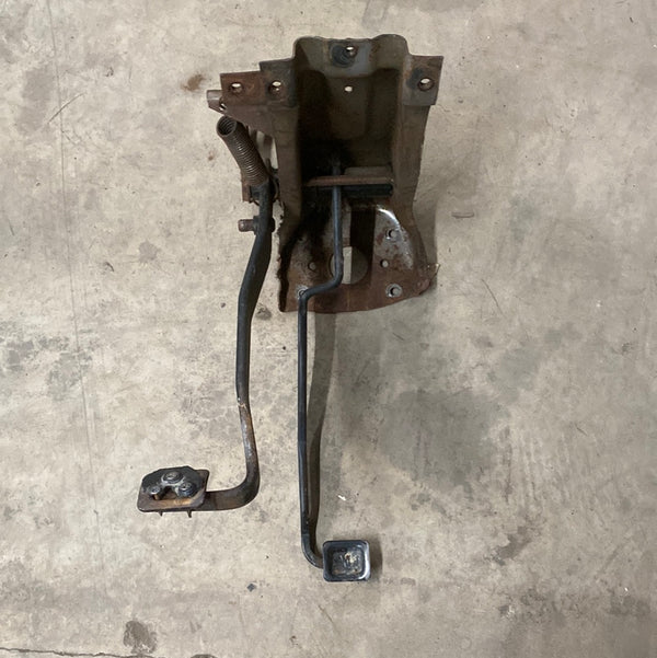 Clutch / Brake Pedal for Jeep YJ 87-91