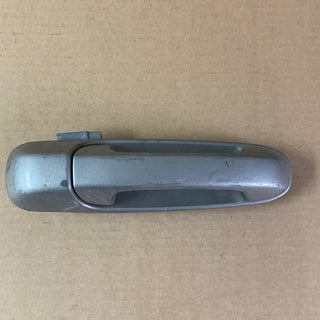 QR38WSBAC Bright Silver Metallic Clear Coat PS Front Exterior Door Handle Assembly for Grand Cherokee WJ (99-04)